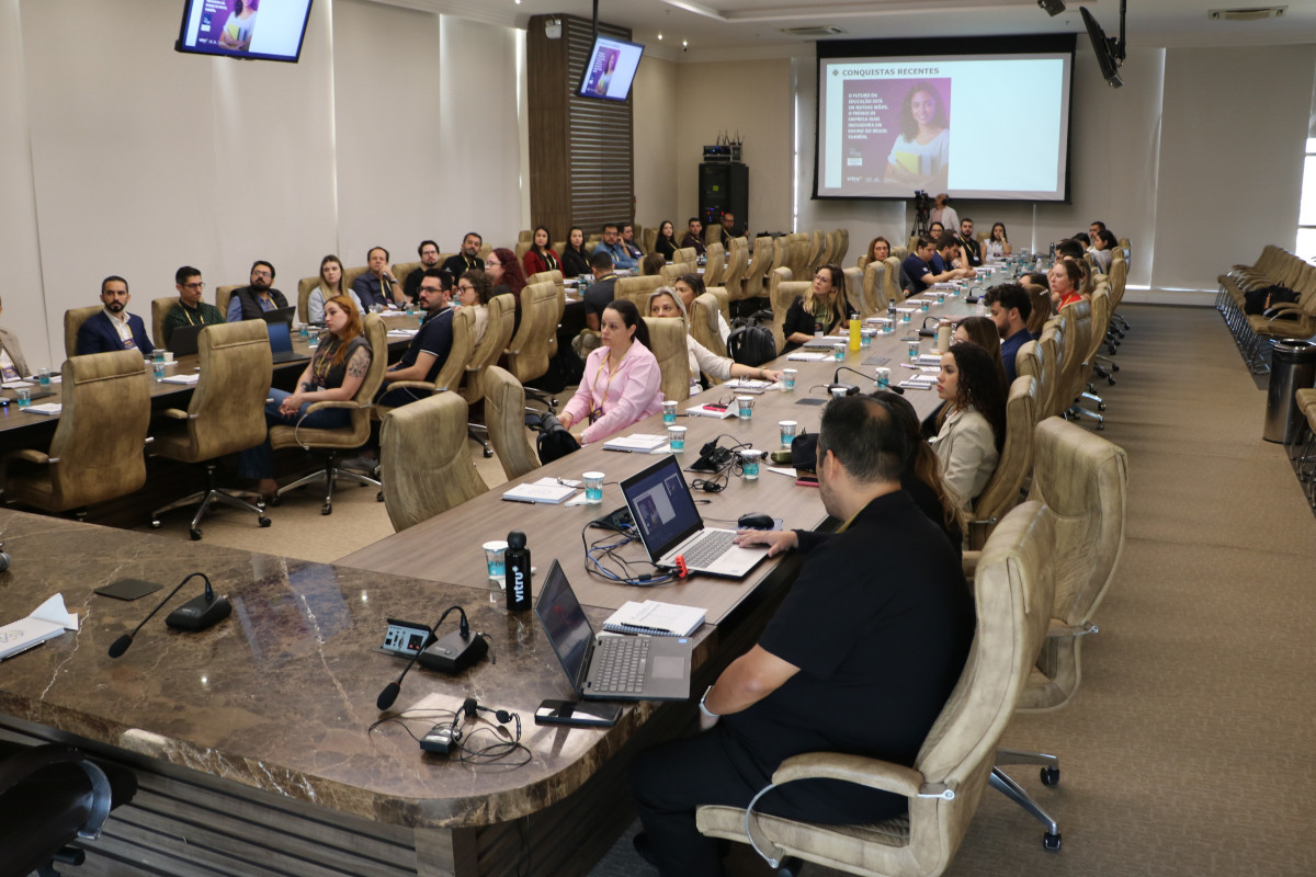 A reunião, que aconteceu na sede da UniCesumar, faz parte de uma série de encontros periódicos do Grupo Somar